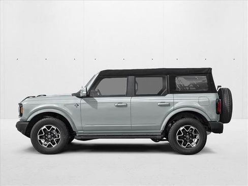 New 2026 Ford Bronco Outer Banks AWD/4WD image 3