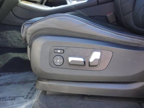 Used 2023 BMW X5 xDrive40i w/ Premium Package image 42