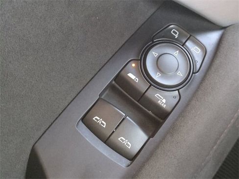 Used 2018 Chevrolet Camaro ZL1 image 20