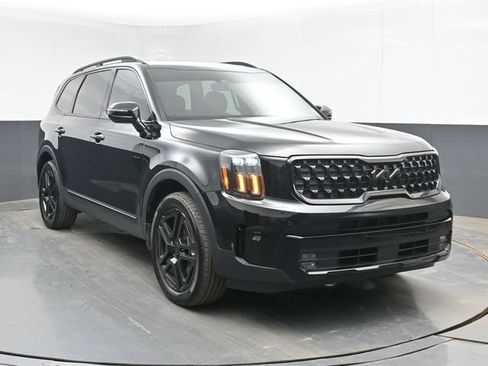 Used 2025 Kia Telluride SX X-Line AWD/4WD image 2