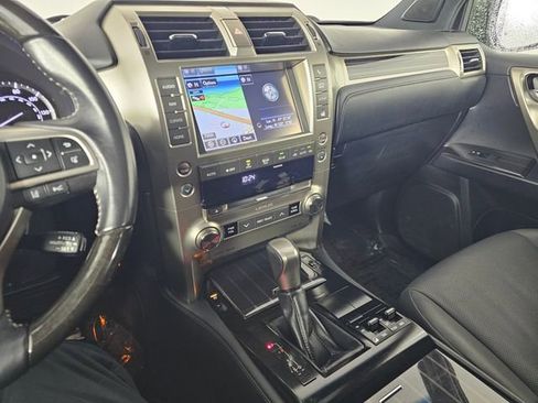 Used 2020 Lexus GX 460 Premium image 34
