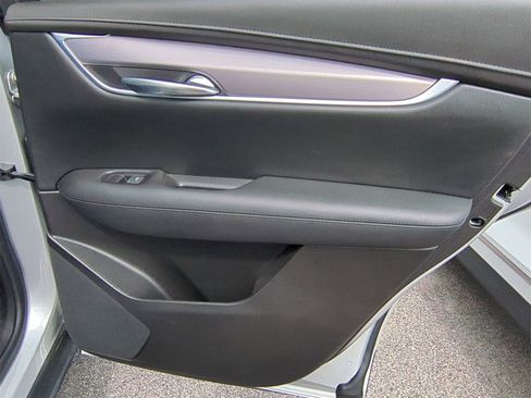 Certified 2018 Cadillac XT5 Luxury w/ Driver Awareness Package image 25