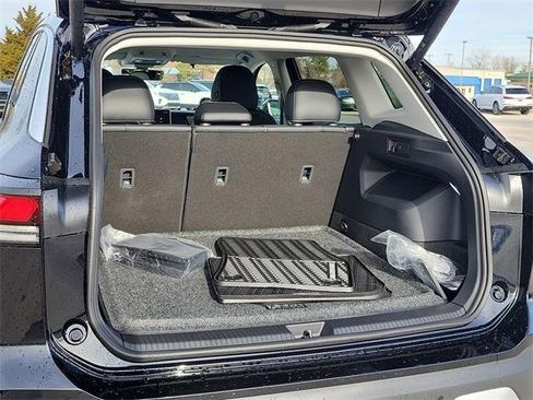 New 2026 Volkswagen Tiguan SE image 6