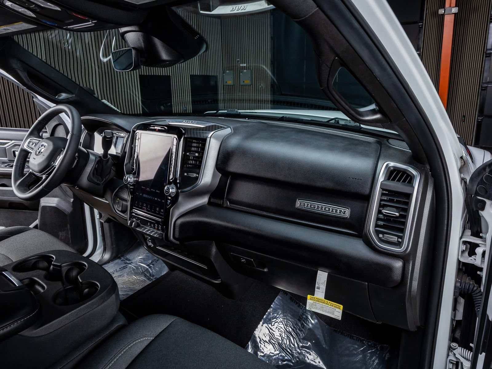 Used 2025 RAM 2500 Big Horn AWD/4WD image 15