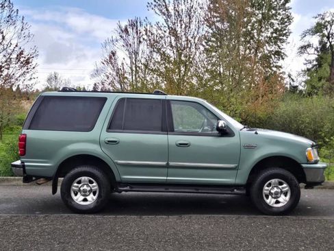 Used 1998 Ford Expedition XLT AWD/4WD image 10