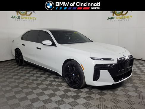 Certified 2023 BMW 760i xDrive 760i xDrive image 1