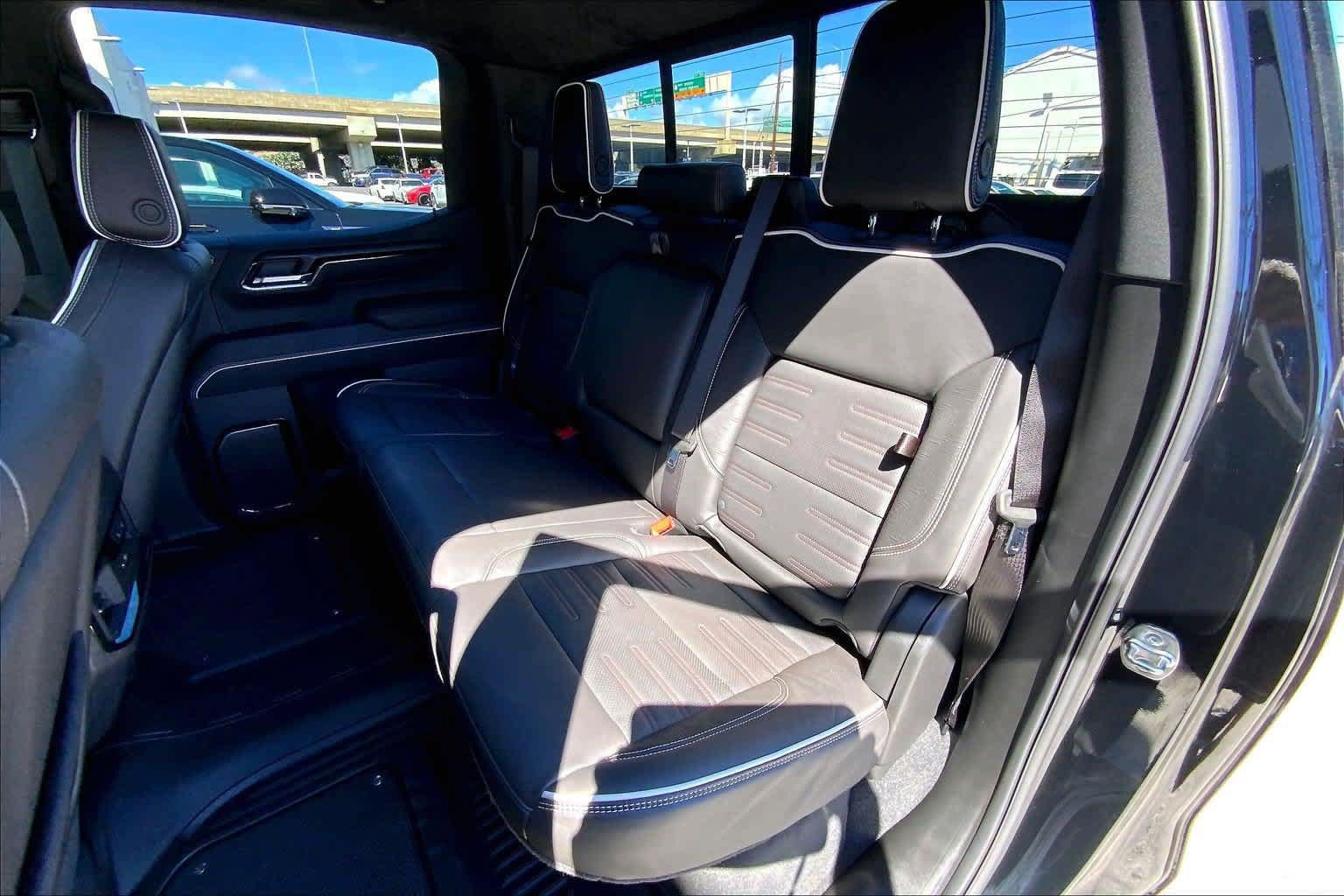 Used 2026 GMC Sierra 1500 AT4X AWD/4WD image 29