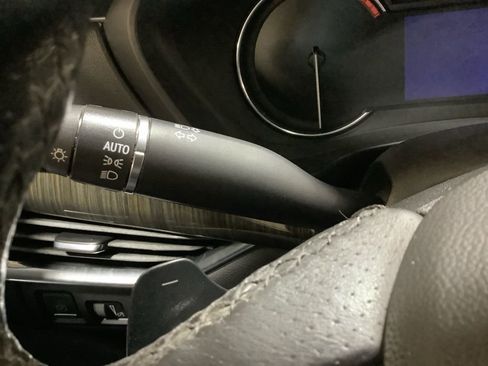 Used 2019 Cadillac XT4 Sport AWD/4WD image 31