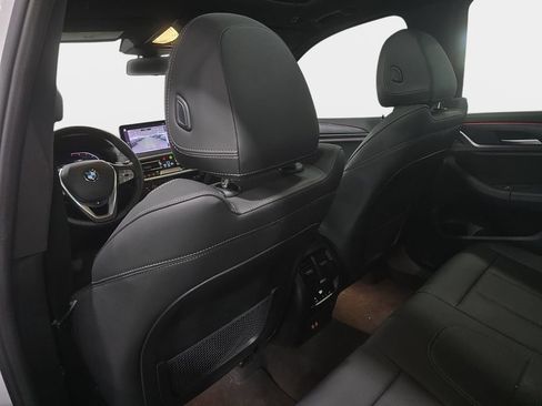 Certified 2024 BMW X3 sDrive30i w/ Premium Package w/ZPA RWD image 9