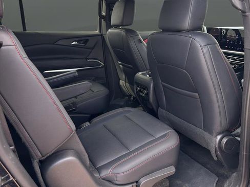 Used 2024 Chevrolet Traverse Z71 AWD/4WD image 24