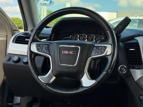 Used 2018 GMC Yukon XL SLT w/ Open Road Package AWD/4WD image 7