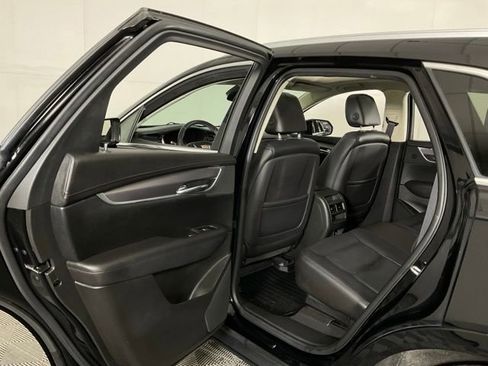 Used 2017 Cadillac XT5 Luxury w/ Driver Awareness Package image 30