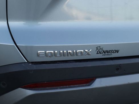 Used 2025 Chevrolet Equinox LT image 32