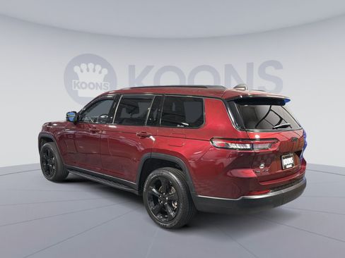 Used 2023 Jeep Grand Cherokee L Laredo AWD/4WD image 4
