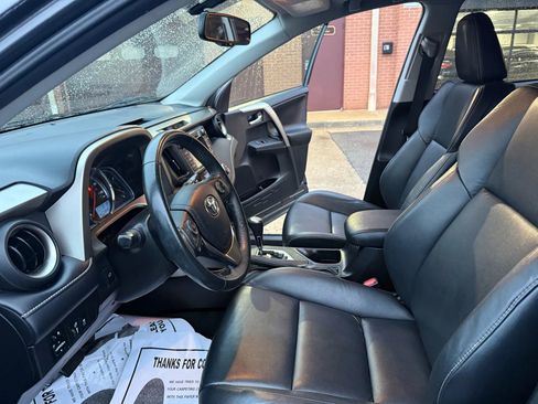 Used 2015 Toyota RAV4 Limited image 16