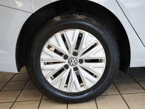 Used 2019 Volkswagen Jetta R-Line FWD image 49