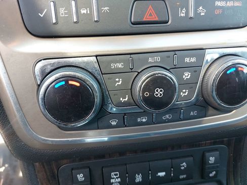 Used 2015 GMC Acadia Denali image 23