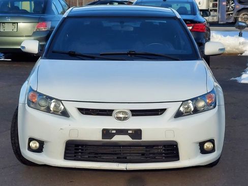 Used 2011 Scion tC image 2