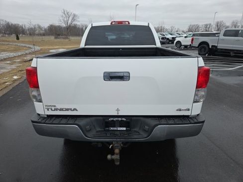 Used 2011 Toyota Tundra 4x4 Double Cab w/ Tow Pkg image 9