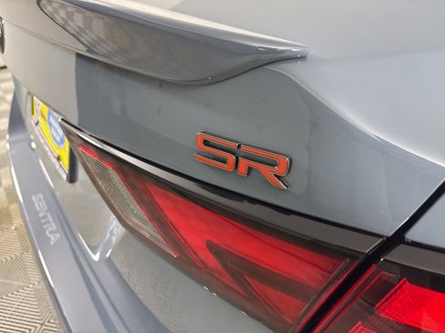 Used 2024 Nissan Sentra SR FWD image 40