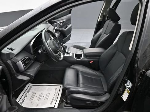 Used 2025 Subaru Outback Limited AWD/4WD image 15