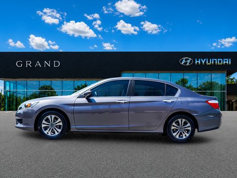 Used 2014 Honda Accord LX image 2