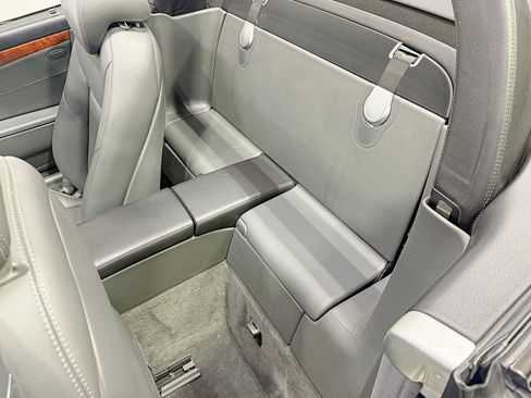 Used 2005 Mercedes-Benz SL 500 image 31