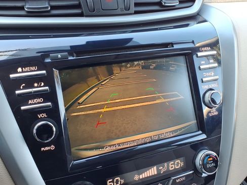 Used 2020 Nissan Murano SV image 25