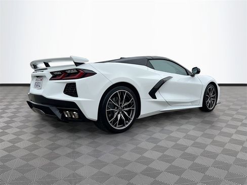 Used 2025 Chevrolet Corvette Stingray Premium Conv w/ Z51 Performance Package image 7