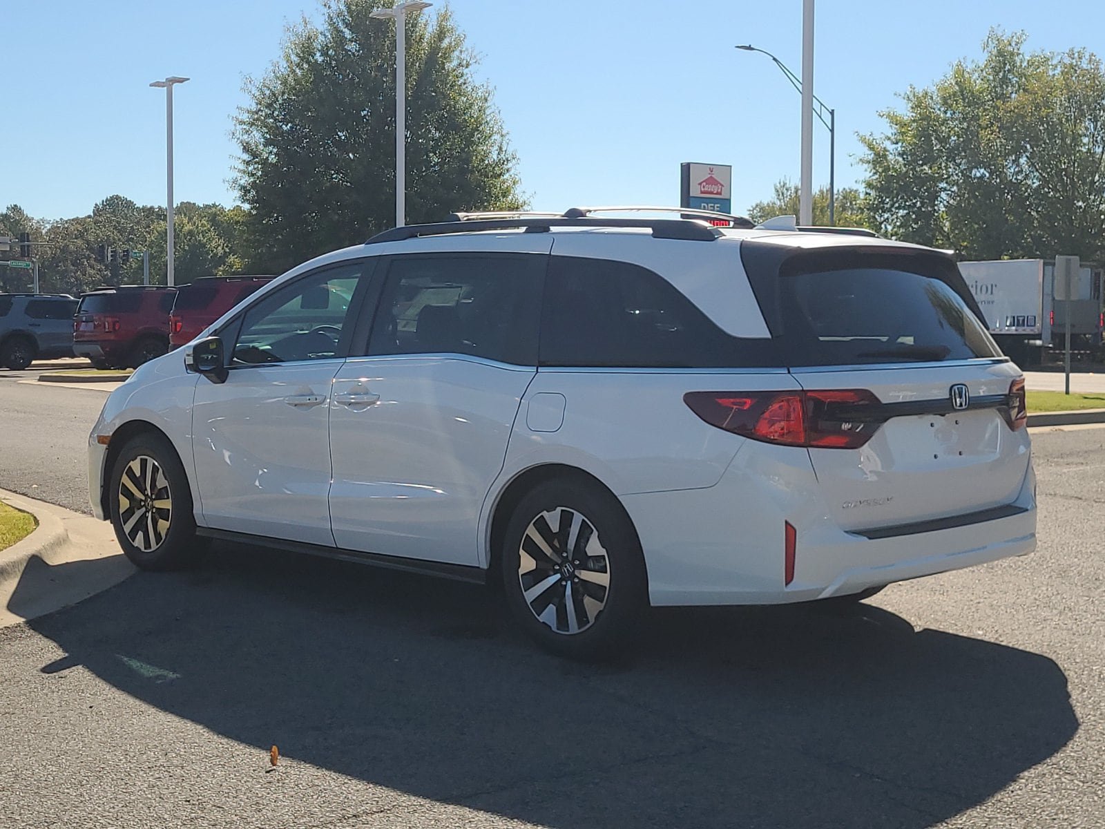 New 2027 Honda Odyssey EX-L image 5