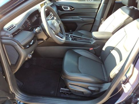 New 2026 Jeep Compass Latitude AWD/4WD image 11
