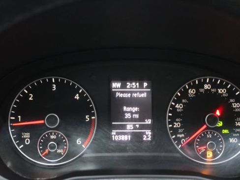 Used 2014 Volkswagen Passat TDI SEL Premium FWD image 19