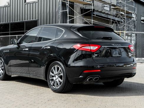 Used 2019 Maserati Levante image 2
