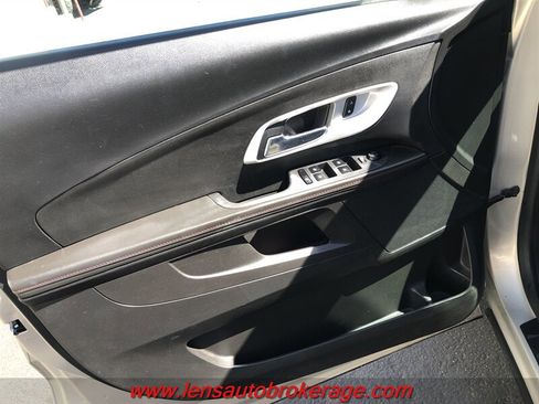 Used 2012 Chevrolet Equinox LT w/ Driver Convenience Package FWD image 9