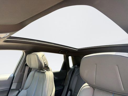 Certified 2024 Cadillac Lyriq Luxury RWD image 6