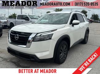 Used 2024 Nissan Pathfinder SV FWD video 1