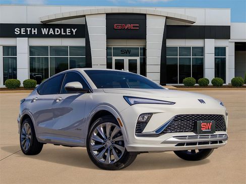 Certified 2025 Buick Envista Avenir image 1