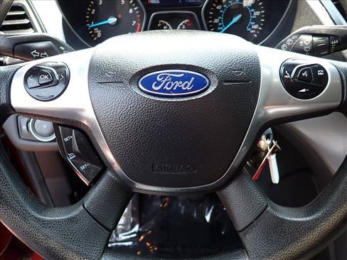Used 2015 Ford Escape SE AWD/4WD image 13