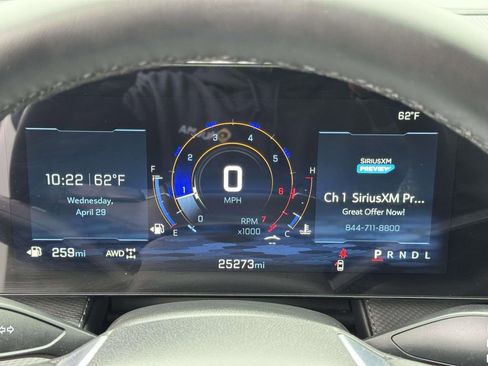 Used 2025 Chevrolet Equinox LT AWD/4WD image 12