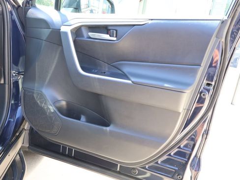 Used 2023 Toyota RAV4 XLE Premium AWD/4WD image 33