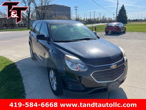 Used 2017 Chevrolet Equinox LS image 1