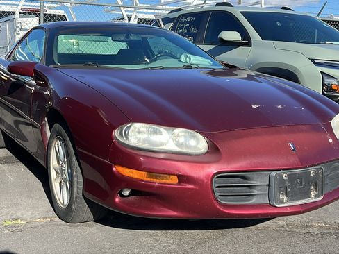 Used 2000 Chevrolet Camaro LT w/ Preferred Equipment Group 1 RWD image 2