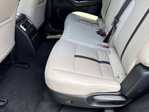 Certified 2025 MAZDA CX-90 3.3 Turbo w/ Preferred Package AWD/4WD image 19