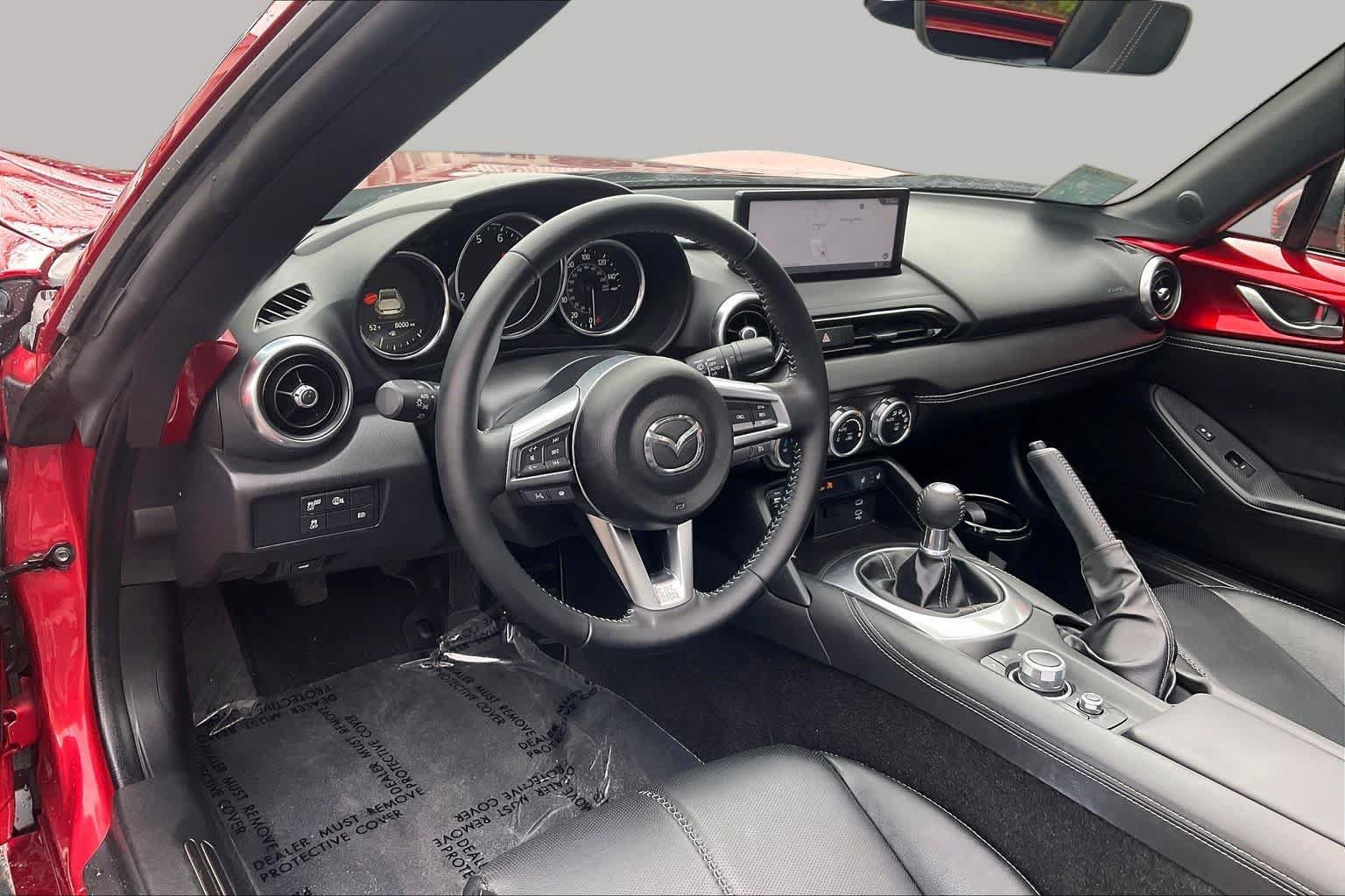 Used 2024 MAZDA MX-5 Miata RF Grand Touring RWD image 16