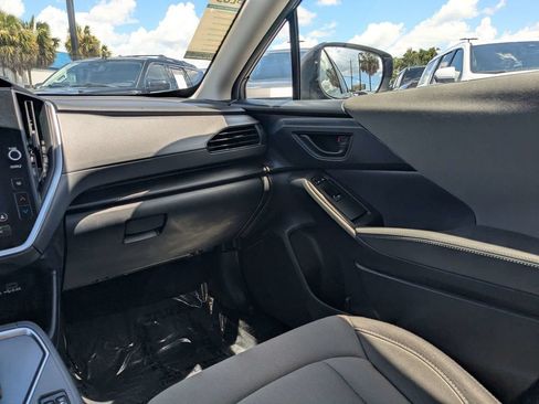 Used 2025 Subaru Crosstrek 2.5i Premium AWD/4WD image 15