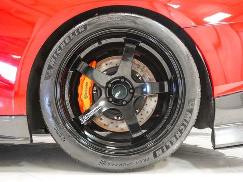 Used 2017 Nissan GT-R Premium AWD/4WD image 11
