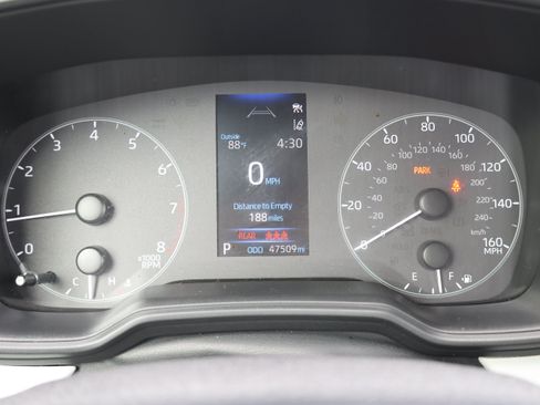 Certified 2025 Toyota Corolla SE FWD image 28