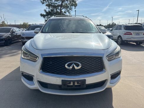 Used 2016 INFINITI QX60 FWD w/ Premium Package image 2