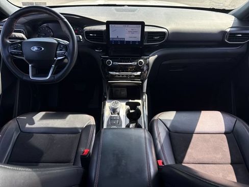 Used 2023 Ford Explorer ST-Line AWD/4WD image 20