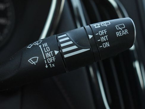 Used 2024 Chevrolet Equinox RS w/ LPO, Floor Liner Package image 23